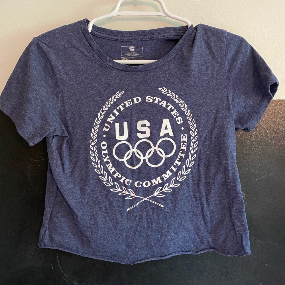 cropped olympic tee